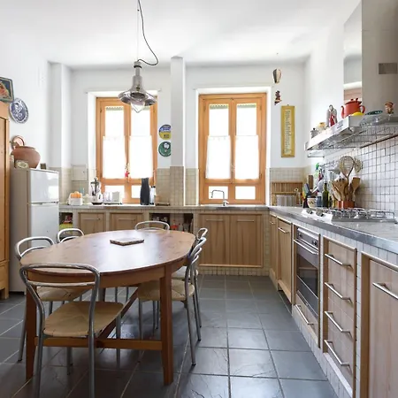 Quarto em Acomodações Particulares Grande Stanza Silenziosa Garbatella *